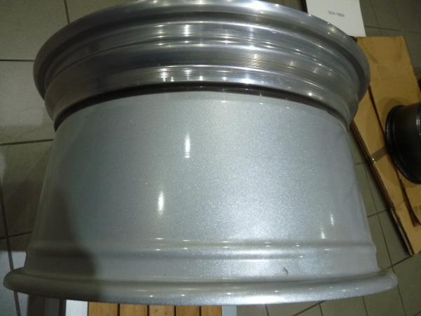 RH Alurad ZW 1 in 9x17 offset 47 pitch circle 5x112